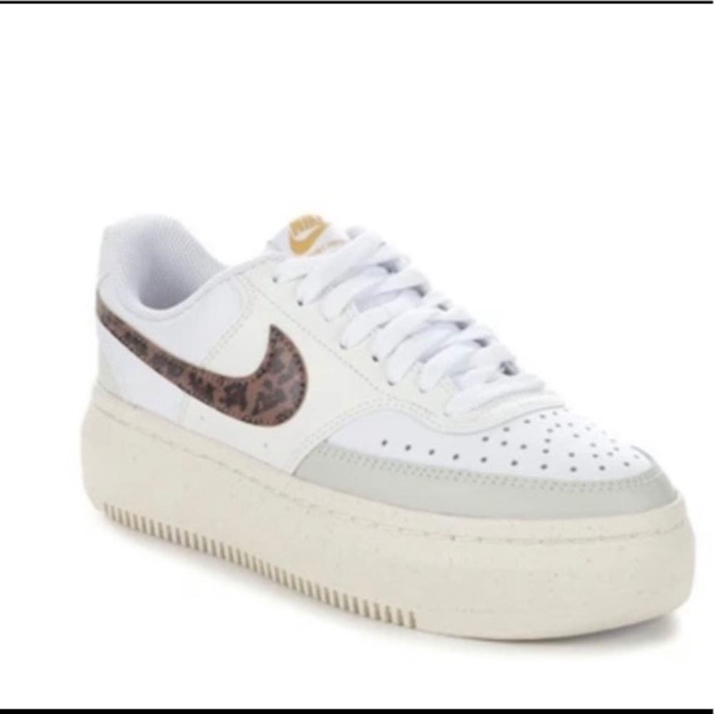 NikeCourt vision platform sneakers. Size 8.